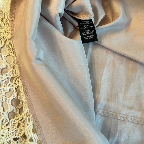 JAX (Black Label) – Cream/Off White Over Tan Crochet Lace Overlay Special Dress - Picture 15 of 17